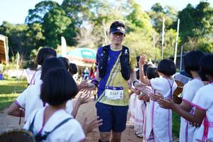 BIB: 2287
                            <button type="button" onclick="openModal(18992281)" class="btn btn-primary btn-sm float-right btn-popup" data-toggle="modal" data-target=".modal-high-quality">
                        <i class="fas fa-shopping-cart"></i> Add to Cart
                    </button>
                                            <button type="button" onclick="isThisMe(18992281, true)" class="btn btn-success btn-sm float-right btn-popup btn-isme hidden" data-toggle="tooltip" data-placement="bottom" title="นี่คือรูปของคุณใช่ไหม คลิกที่นี่เพื่อเอาเข้าอัลบั้ม">
                        <i class="fas fa-plus"></i> Add to album
                    </button>
                    <button type="button" onclick="isThisMe(18992281, false)" class="btn btn-warning btn-sm float-right btn-popup btn-isnotme hidden">
                        <i class="fas fa-ban"></i> Remove from album
                    </button>